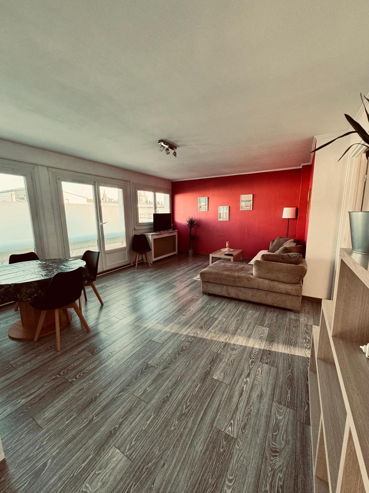 Superbe Appartement T3 Renove - Calais Nord Екстериор снимка